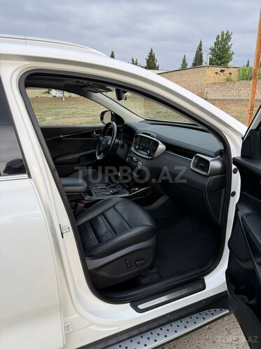 Kia Sorento-10