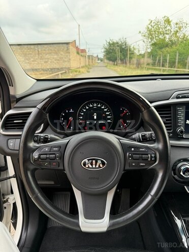 Kia Sorento-14