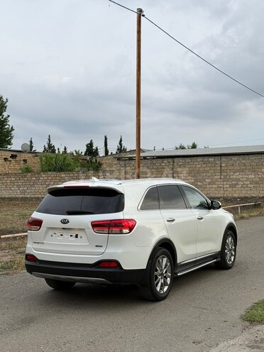 Kia Sorento-4