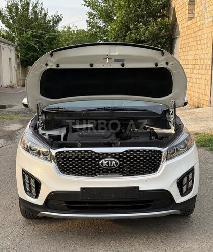 Kia Sorento-16