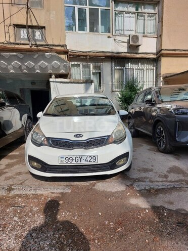 Kia Rio-1