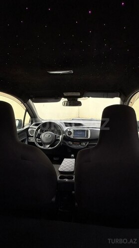 Toyota Vitz-5