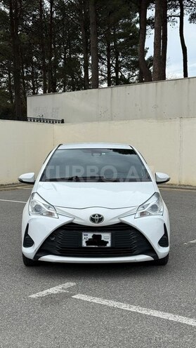 Toyota Vitz-1