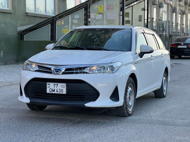 Toyota Corolla Fielder-2