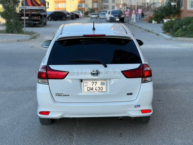 Toyota Corolla Fielder-6