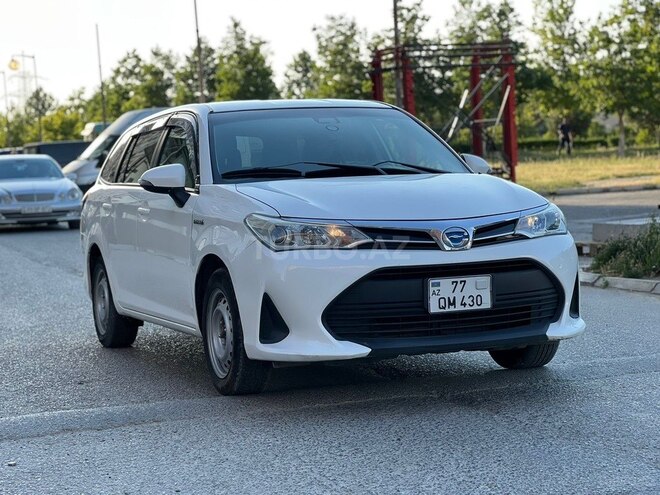 Toyota Corolla Fielder-3