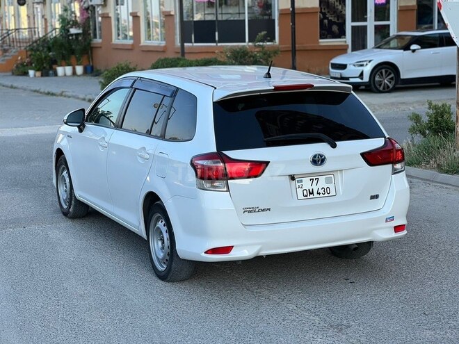 Toyota Corolla Fielder-7