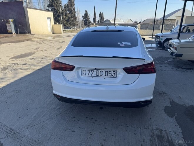 Chevrolet Malibu-5