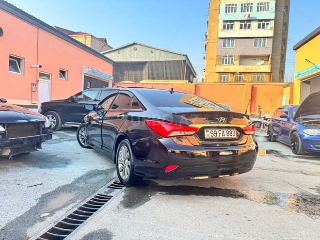 Hyundai Sonata-3
