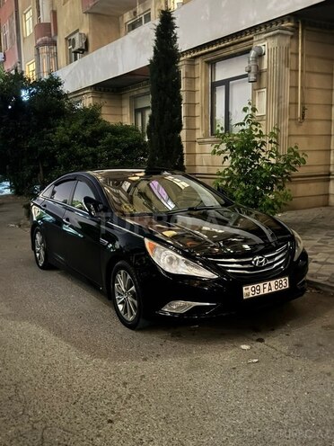 Hyundai Sonata-15