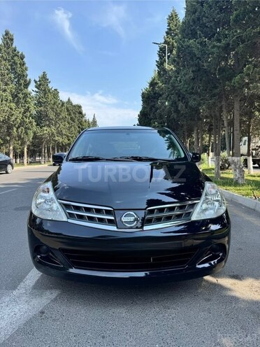 Nissan Tiida-1