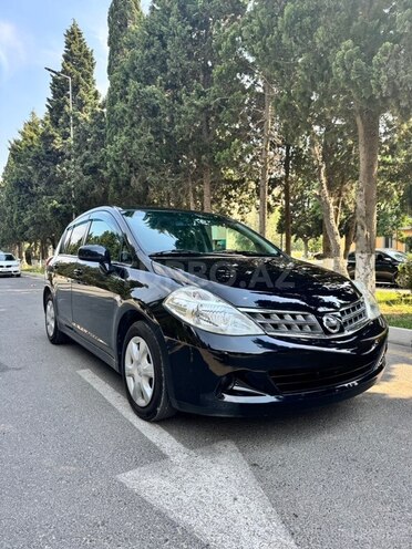 Nissan Tiida-6