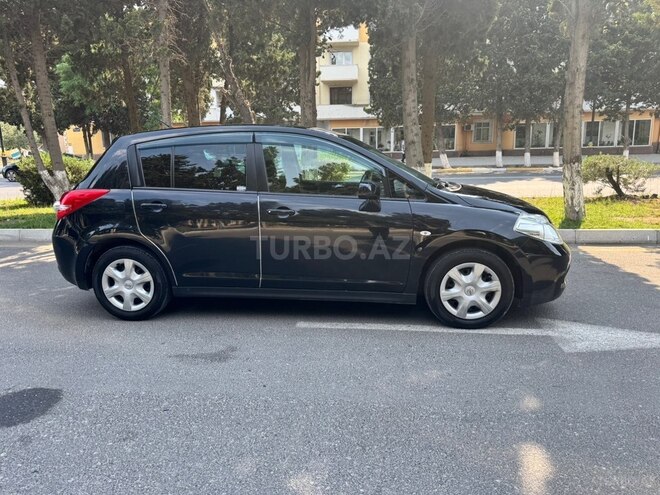 Nissan Tiida-3