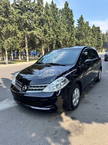 Nissan Tiida-4