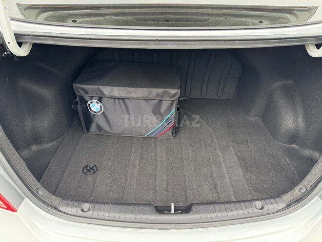 Hyundai Accent-10