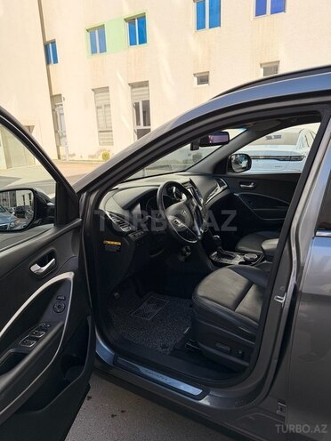 Hyundai Santa Fe-6
