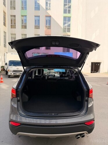 Hyundai Santa Fe-5