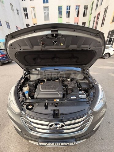 Hyundai Santa Fe-12