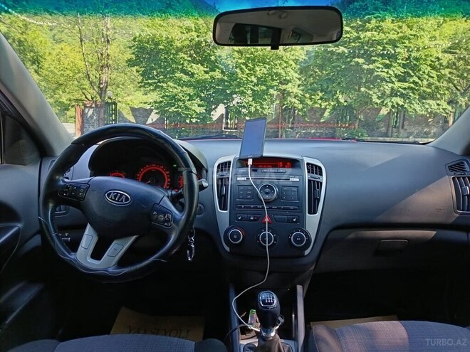 Kia Ceed SW-12