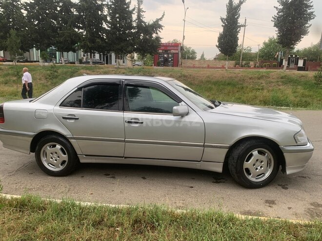 Mercedes C 220-6