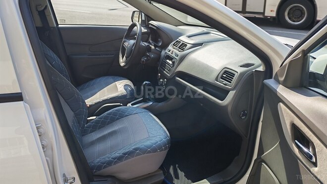 Chevrolet Cobalt-11