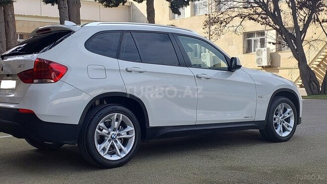 BMW X1-9