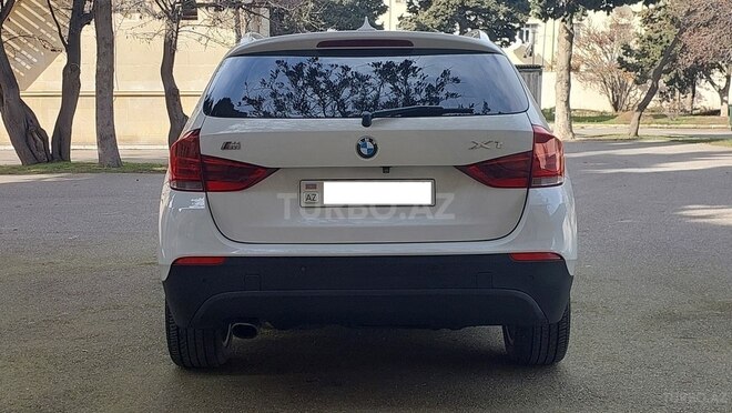 BMW X1-8