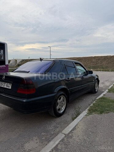 Mercedes C 180-4