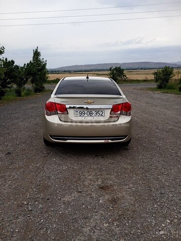 Chevrolet Cruze-2