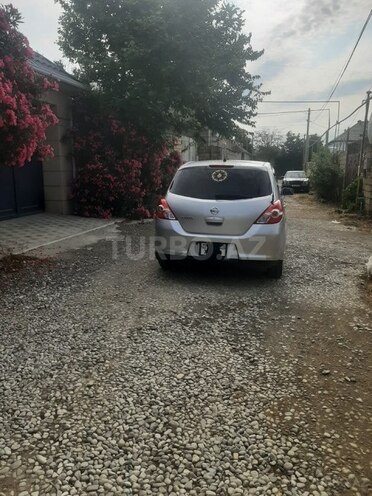 Nissan Tiida-7