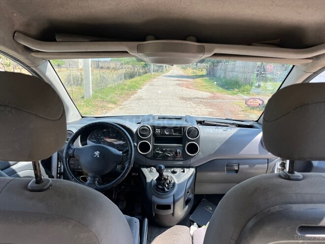 Peugeot Partner-15