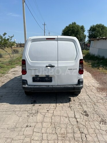 Peugeot Partner-14