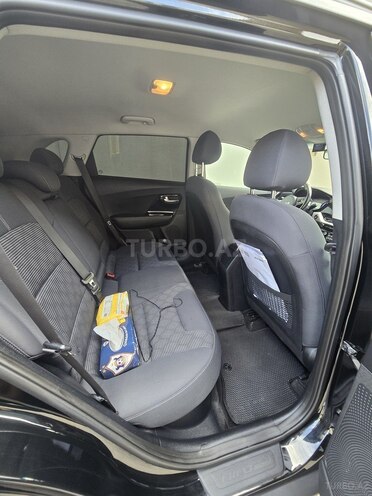 Kia Niro-8