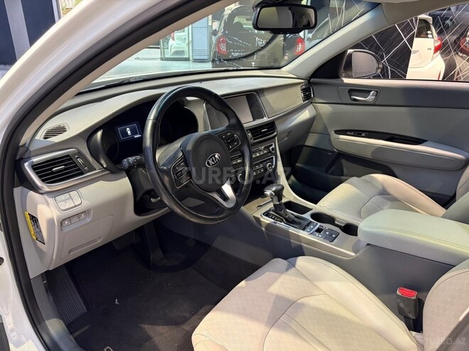 Kia Optima-22