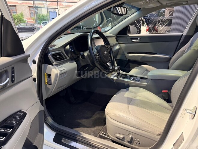 Kia Optima-21