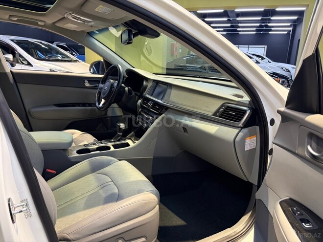 Kia Optima-16