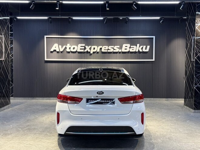Kia Optima-5