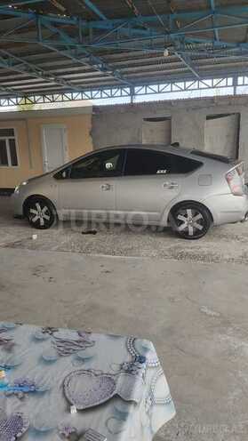 Toyota Prius-12