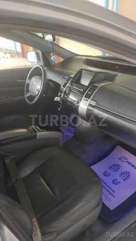 Toyota Prius-10