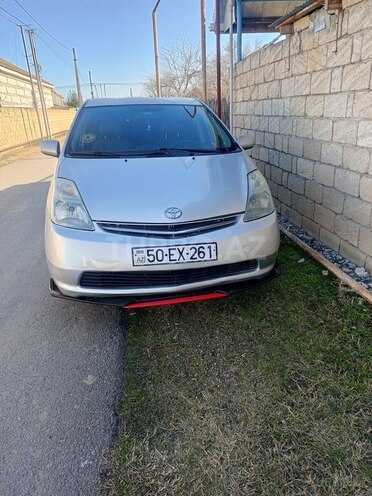 Toyota Prius-13