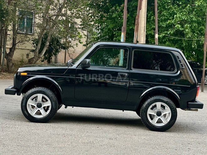 LADA (VAZ) Niva-6