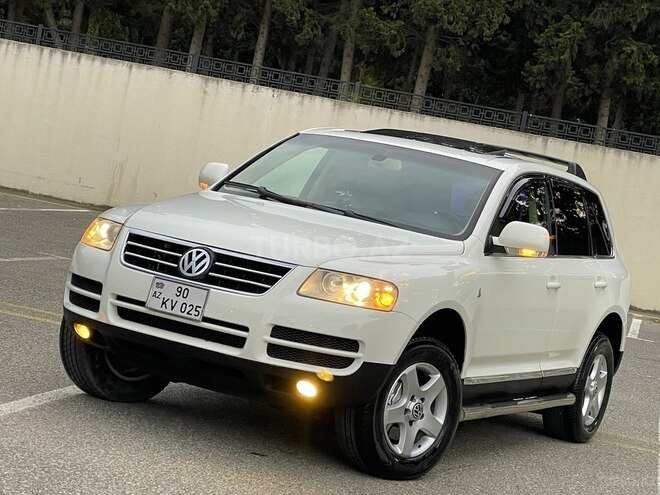 Volkswagen Touareg-1