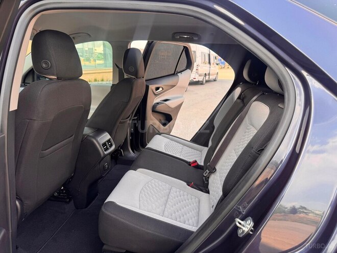 Chevrolet Equinox-21
