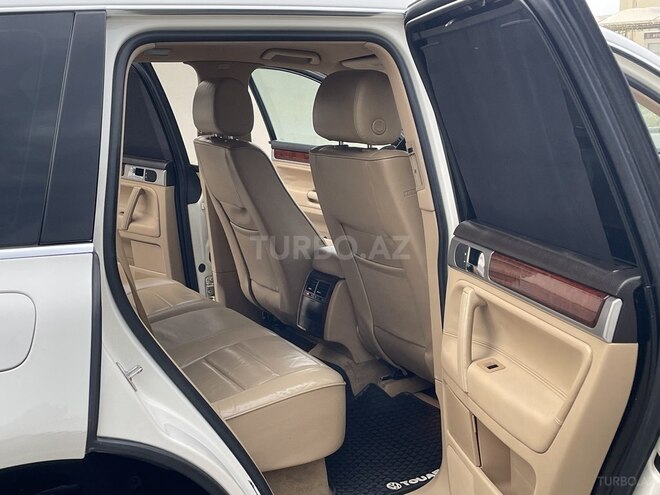 Volkswagen Touareg-18