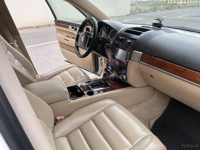 Volkswagen Touareg-15