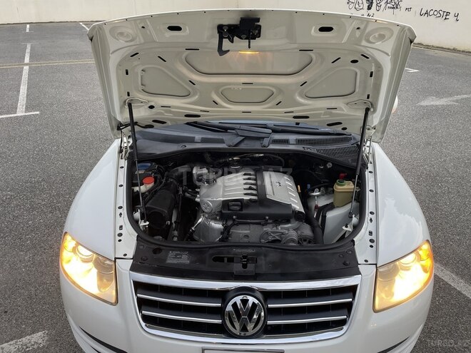 Volkswagen Touareg-12