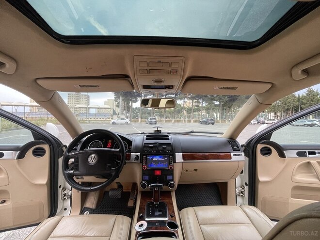 Volkswagen Touareg-14