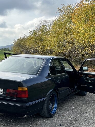 BMW 520-3