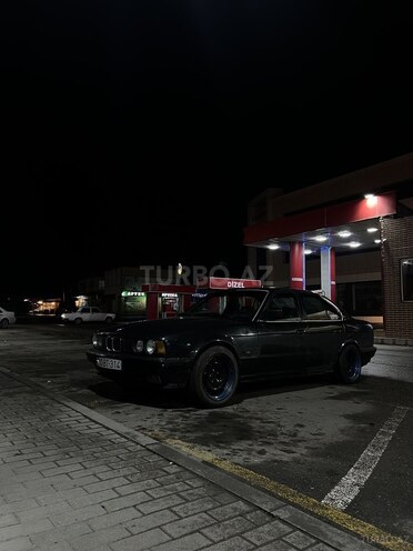 BMW 520-7