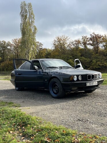 BMW 520-1